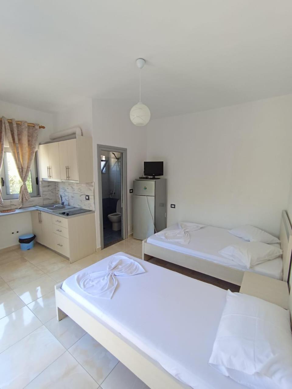 Alinani Apartments Ksamil Pokoj fotografie